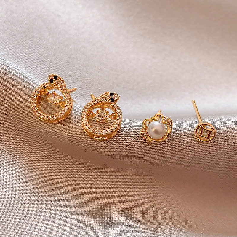 Fortune-making Imitation Pearl Studded Snake Earrings Suit Women's Light Luxury Niche Earrings High-end Simple All-match Earrings
