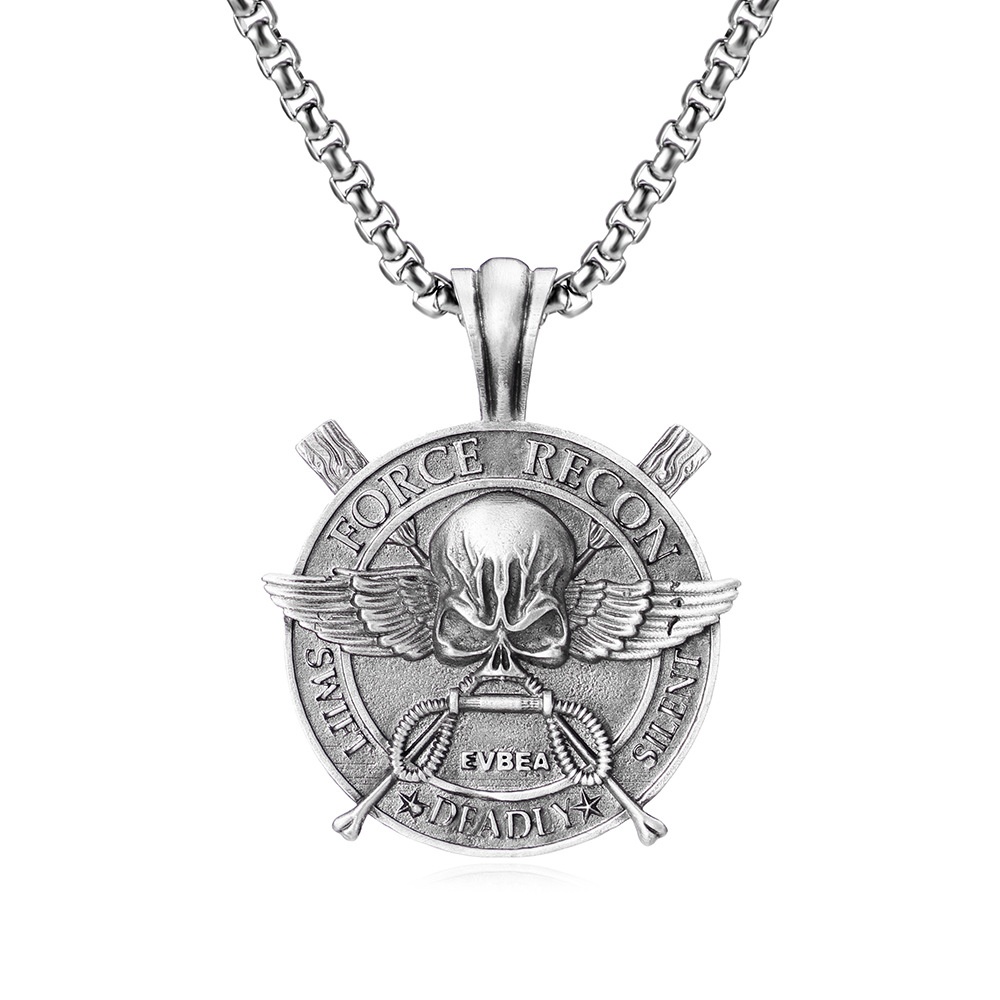 European And American Men's Punk Style Motorcycle Biker Skull Pendant Necklace Street Domineering Hip-hop Jewelry