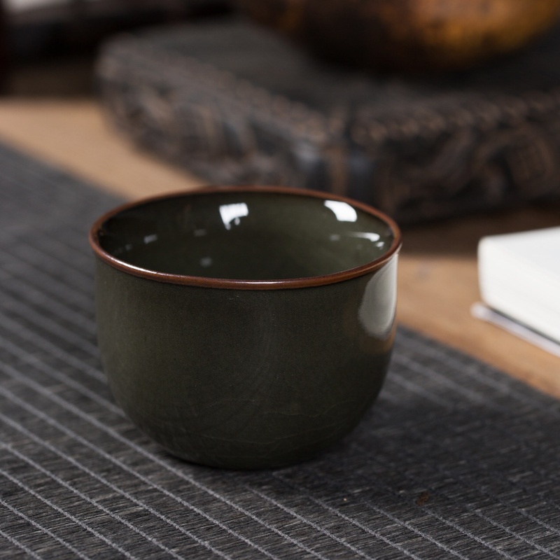 Empty Mountain Rain Longquan Celadon Handmade Ice Crack Iron Tire Master Cup Tea Cup Ceramic Kung Fu Tea Cup Tea Bowl