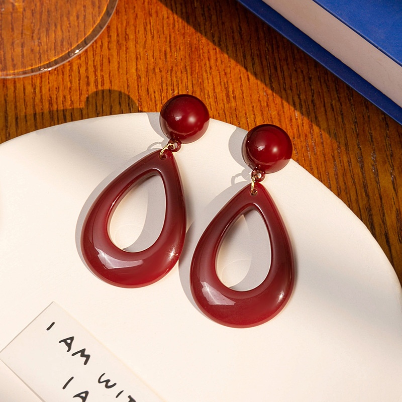 Silver Needle Hong Kong Style Retro Burgundy Water Drop Earrings French Style High-end Elegant Geometric Round Resin Earrings For Women