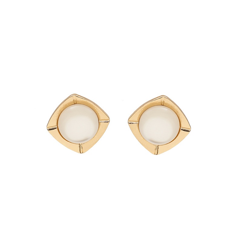 Silver Needle Styley Design Atmospheric Diamond-shaped Cat's Eye Earrings For Women Small And Versatile Fashion Ear Clip Earrings