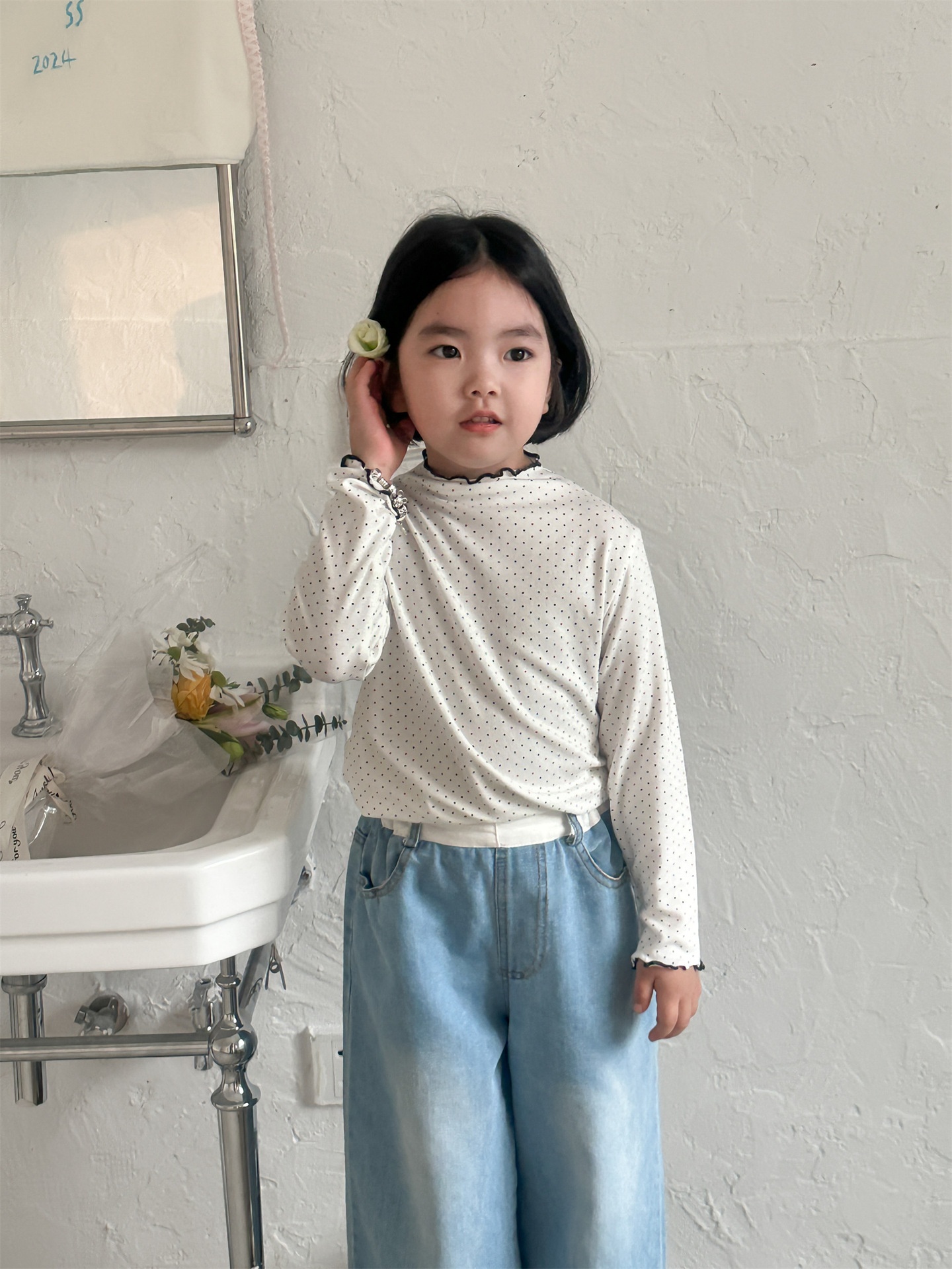 Children's Bottoming Shirt Spring Korean Version Girls Soft And Versatile Polka Dot T-shirt Children's Fungus Lace Collar Top