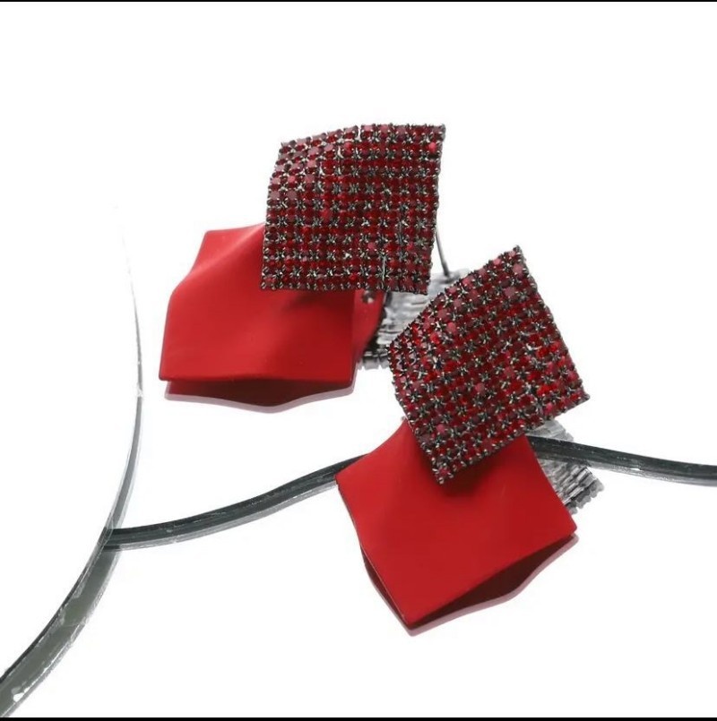 High-end Cold Style Earrings Niche Personality Temperament Goddess Fan Earrings Female Big Brand Geometric Earrings