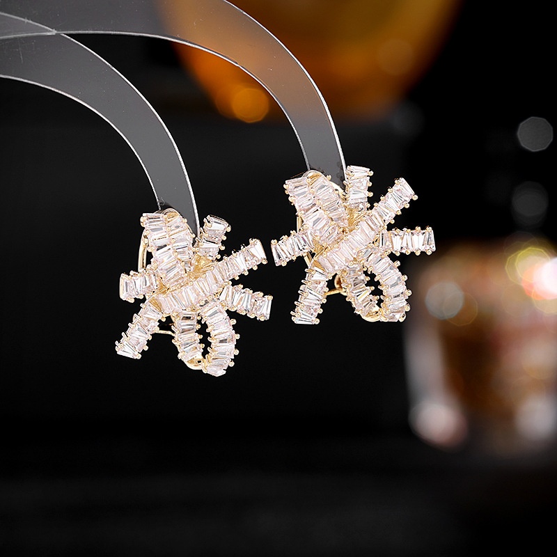 S925 Silver Needle Super Flash Zircon Inlaid Earrings Women Light Luxury Style High-end Wedding Earrings Ribbon Bow Earrings