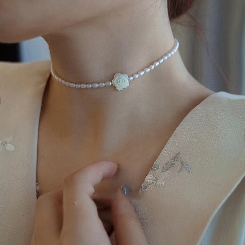 White Rose Natural Freshwater Pearl Necklace Women's All-match14k Gold-filled French Light Luxury Rice-shaped Pearl Clavicle Chain Summer