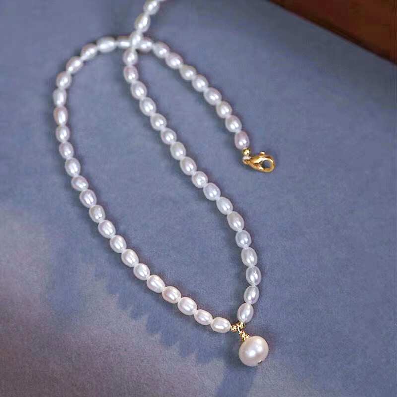 Hepburn Style Choker Natural Freshwater Pearl Necklace Light Luxury High-end Small Pearl Clavicle Chain