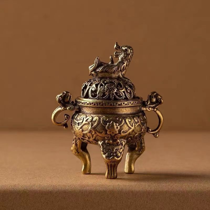 Incense Burner Antique Three-legged Double-eared Incense Burner With Lid Mini Pixiu Tripod Handle Piece Kirin Small Incense Burner