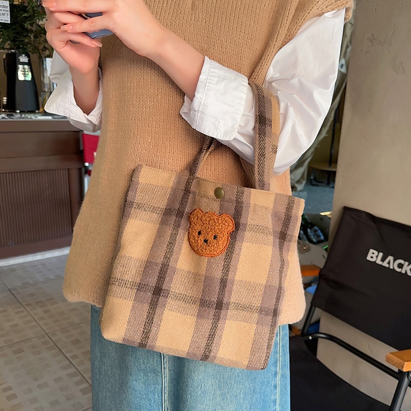 Women's Handbag Korean Version Cute Little Bear Small Bag Handbag Fashionable Outing Hand-held Small Cloth Bag