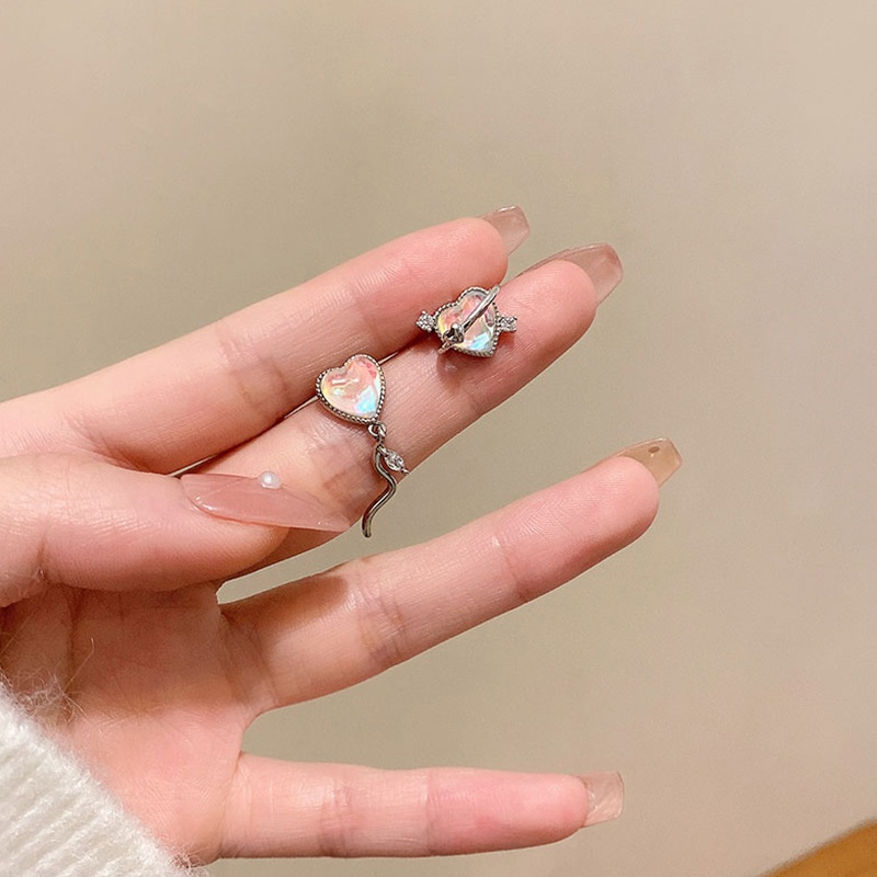 Asymmetrical Heart Zircon Earrings For Women, Elegant And High-end Earrings, Style, Autumn And Winter Versatile Earrings