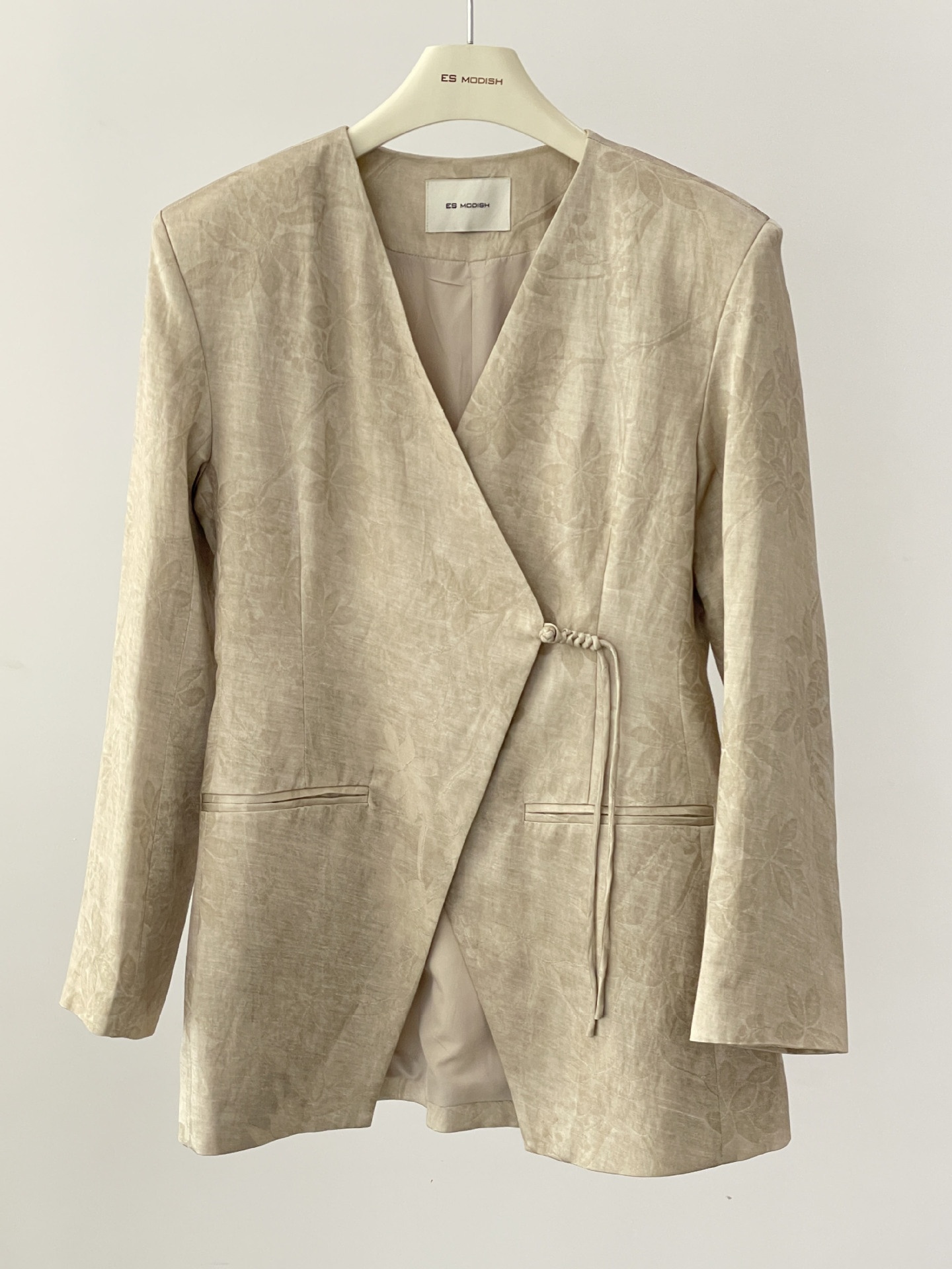 Spring Linen Long Sleeve V-Neck Jacket Waisted Silhouette Simple Temperament Girls Suit Jacket