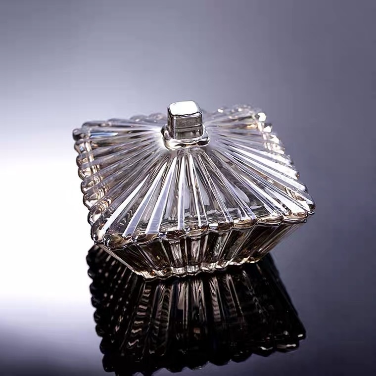 European Wedding Glass Candy Cup Gift Box Jewelry Storage Box Sealed Jar With Square Lid Dried Fruit Jar
