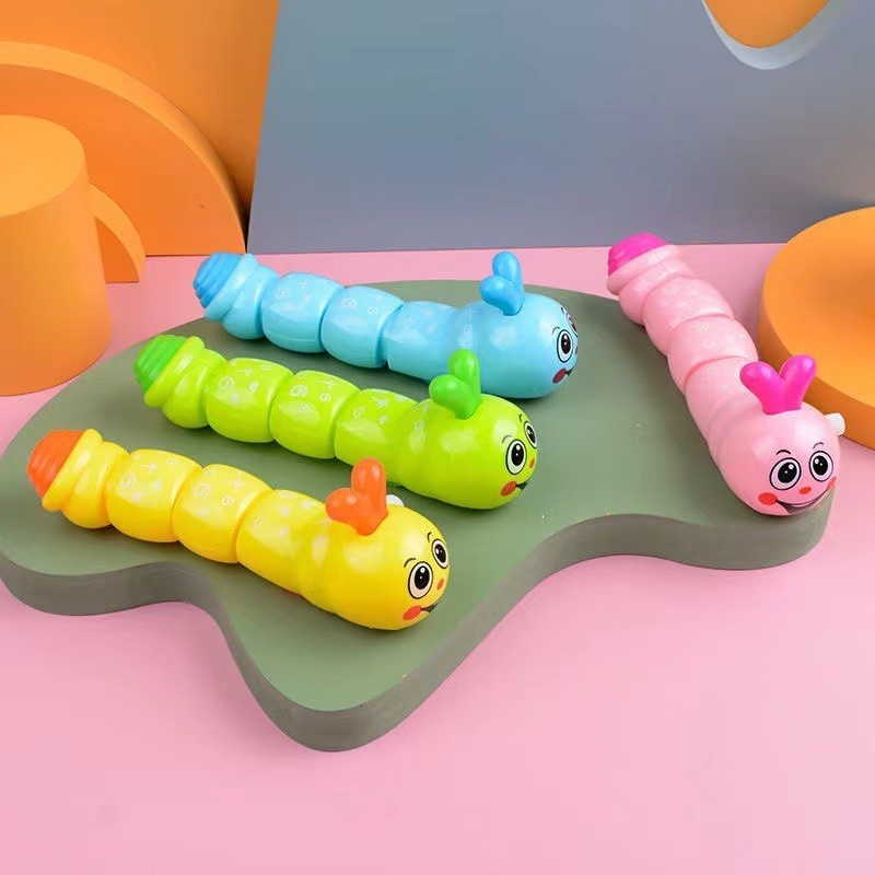 Clockwork Caterpillar Toy For Infants And Toddlers Cartoon Cute Simulation Animal Stall Children's Toy That Can Run On A Wind Up