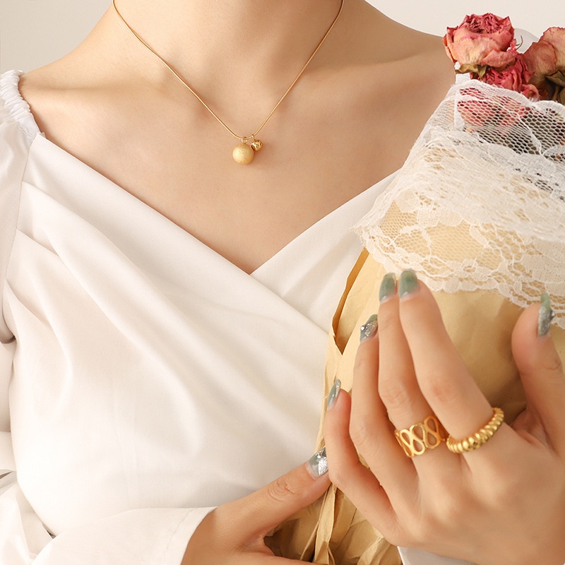 European And American Choker Steel Bead Pendant Snake Bone Chain Clavicle Necklace Large And Small Steel Beads Plated With18 KGold Female Accessories P606