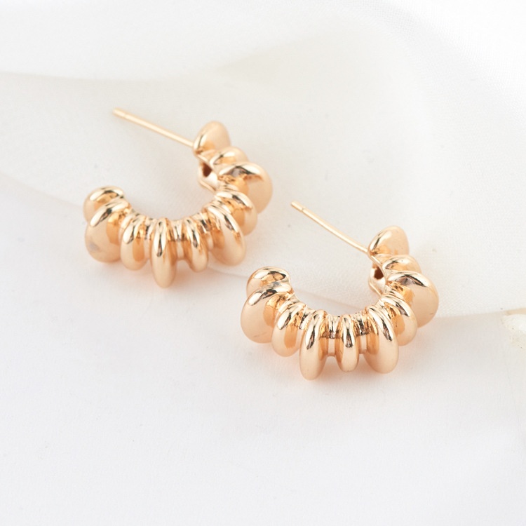 Copper Plated14 KGold Retro Personality Pleated Earrings Light Luxury Design French Earrings Earrings