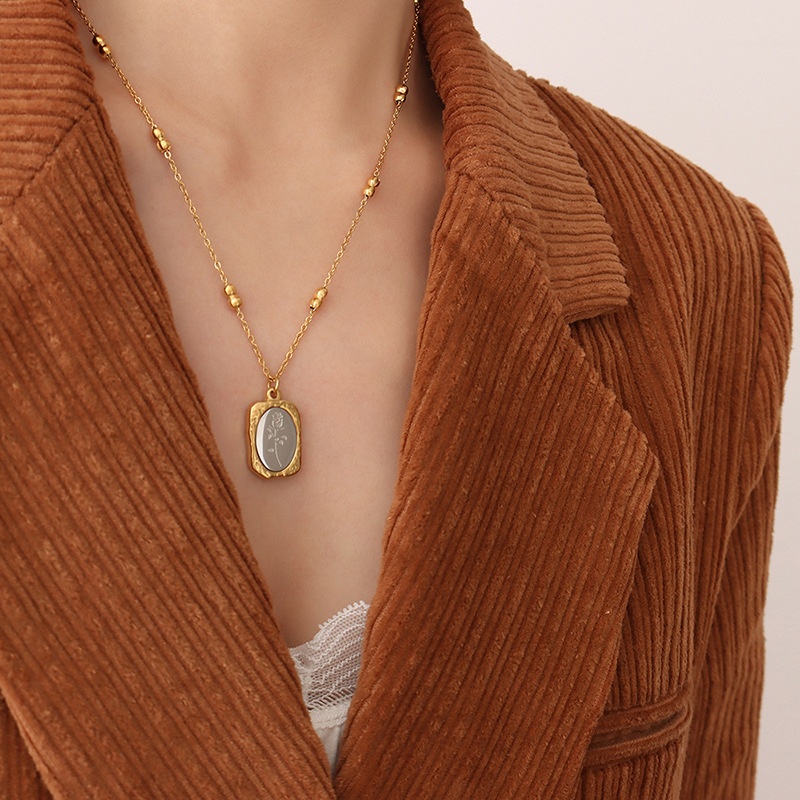 European And American Choker Cold Style Magic Mirror Rose Pendant Personality Necklace Clavicle Chain Female P133