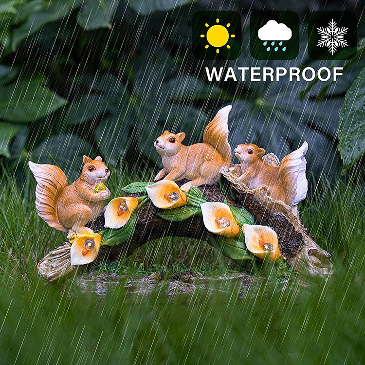 Squirrel Solar Garden Light Animal Statue Ornaments Resin Crafts Outdoor Garden Decorations